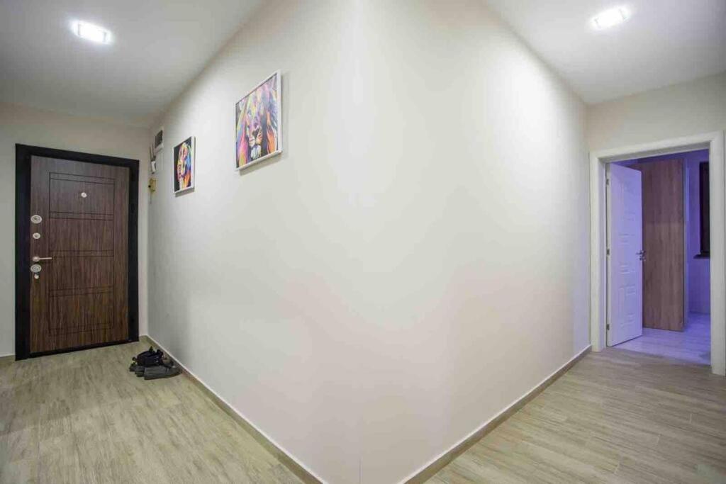 קאזאנלק Sunny Spacious Apartment In A Great Location מראה חיצוני תמונה